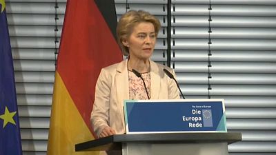 OTAN, Brexit... Ursula Von der Leyen défend ses positions