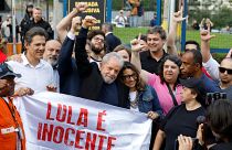 El expresidente Lula sale de la cárcel tras una decisón de la Corte Suprema