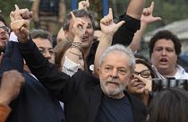 الرئيس البرازيلي السابق لاولا دا سيلفا فور خروجه من السجن 08/11/2019