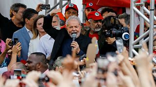 Βραζιλία: Αποφυλακίστηκε ο πρώην πρόεδρος Λούλα ντα Σίλβα