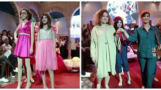 شاهد: عرض أزياء مبهر لمريضات السرطان في تونس