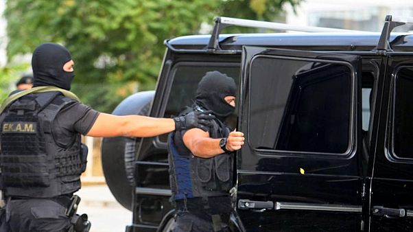Την οργάνωση «Επαναστατική Αυτοάμυνα» εξάρθρωσε η ΕΛ.ΑΣ. Την οργάνωση «Επαναστατική Αυτοάμυνα» εξάρθρωσε η ΕΛ.ΑΣ.