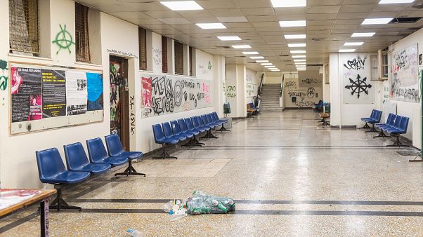 Κλείνει η ΑΣΟΕΕ μέχρι την επέτειο του Πολυτεχνείου Κλείνει η ΑΣΟΕΕ μέχρι την επέτειο του Πολυτεχνείου