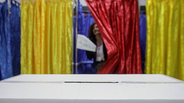 Romania al voto: favorito il presidente uscente Iohannis Romania al voto: favorito il presidente uscente Iohannis
