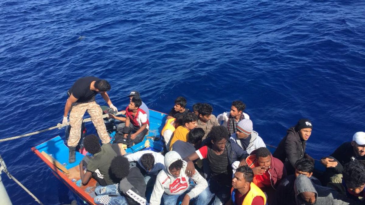 Patto segreto tra Malta e Tripoli, per riportare i migranti in Libia