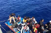 Patto segreto tra Malta e Tripoli, per riportare i migranti in Libia