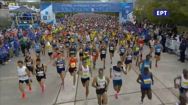 Aux origines du marathon à l'"Authentique" d'Athènes Aux origines du marathon à l'"Authentique" d'Athènes