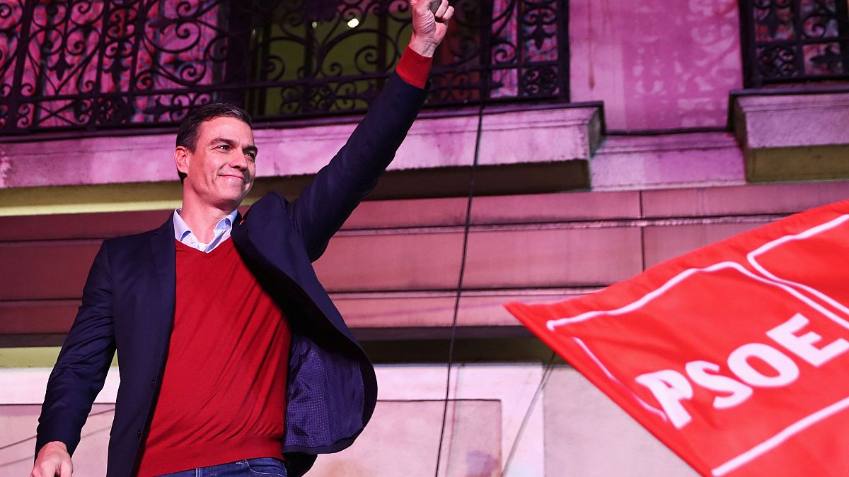 Elezioni spagnole, nuova incertezza: vincono ma calano i socialisti, Vox terzo partito