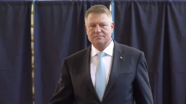 Клаус Йоханнис лидирует на президентских выборах в Румынии Клаус Йоханнис лидирует на президентских выборах в Румынии