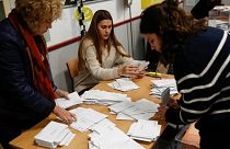 تصدر الحزب الاشتراكي وصعود لليمين المتطرف في الانتخابات التشريعية الإسبانية