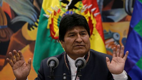 Evo Morales não resistiu à pressão e deixa cargo que ocupava há 14 anos Evo Morales não resistiu à pressão e deixa cargo que ocupava há 14 anos