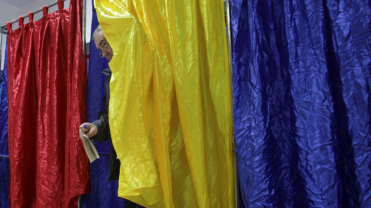 Romanya'da cumhurbaşkanlığı seçimleri ikinci tura kaldı