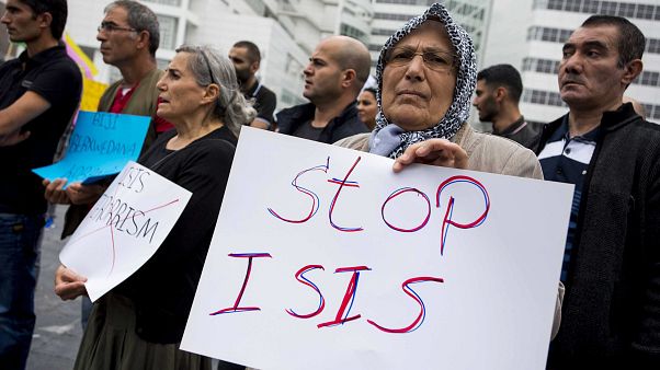 Turquia repatria membros do grupo Estado Islâmico Turquia repatria membros do grupo Estado Islâmico