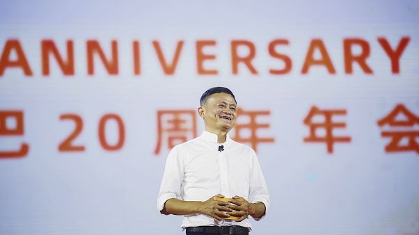 Alibaba'dan Bekarlar Günü'nde 30 milyar dolarlık rekor: Amazon'un 3 aylık cirosunu 1 günde yaptı Alibaba'dan Bekarlar Günü'nde 30 milyar dolarlık rekor: Amazon'un 3 aylık cirosunu 1 günde yaptı