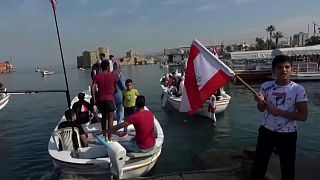 متظاهرون على متن قوارب في مدينة صيدا جنوب لبنان  11.11.2019