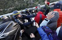 Catalani "on the road": Gendarmerie, Guardia Civil e Mossos schierati contro gli attivisti