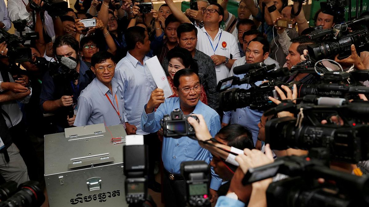 AB, insan hakları konusunda uyardığı Kamboçya'ya bir ay süre tanıdı 