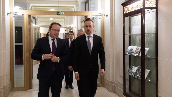 Továbbengedték Várhelyit, csütörtökön jön a szakbizottsági meghallgatás Továbbengedték Várhelyit, csütörtökön jön a szakbizottsági meghallgatás