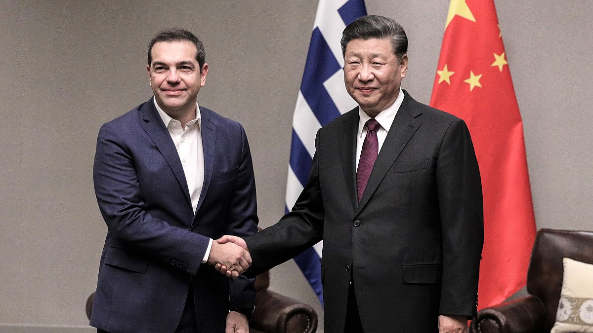 Ο πρόεδρος του ΣΥΡΙΖΑ, Αλέξης Τσίπρας και ο Πρόεδρος της Λαϊκής Δημοκρατίας της Κίνας, Σι Τζινπίνγκ