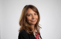  رولا خلف أول امرأة تتولى رئاسة تحرير "فاينانشال تايمز"