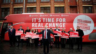İşçi Partisi lideri Jeremy Corbyn ve seçim kampanyası ekibi