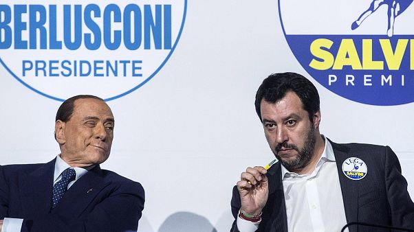 Beléptetné Salvini pártját az Európai Néppártba Berlusconi Beléptetné Salvini pártját az Európai Néppártba Berlusconi