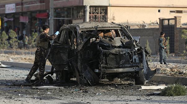 Afganistan'da bomba yüklü araç patladı: En az 7 ölü Afganistan'da bomba yüklü araç patladı: En az 7 ölü