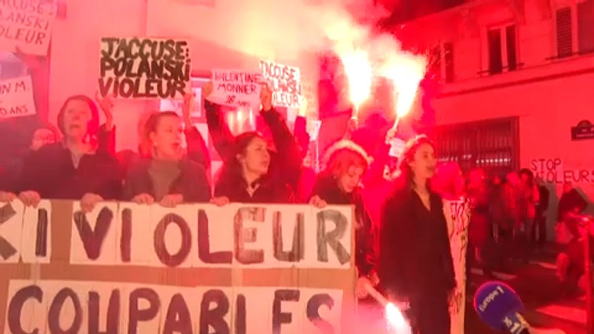 Ismét Polanski ellen tüntettek Párizsban 