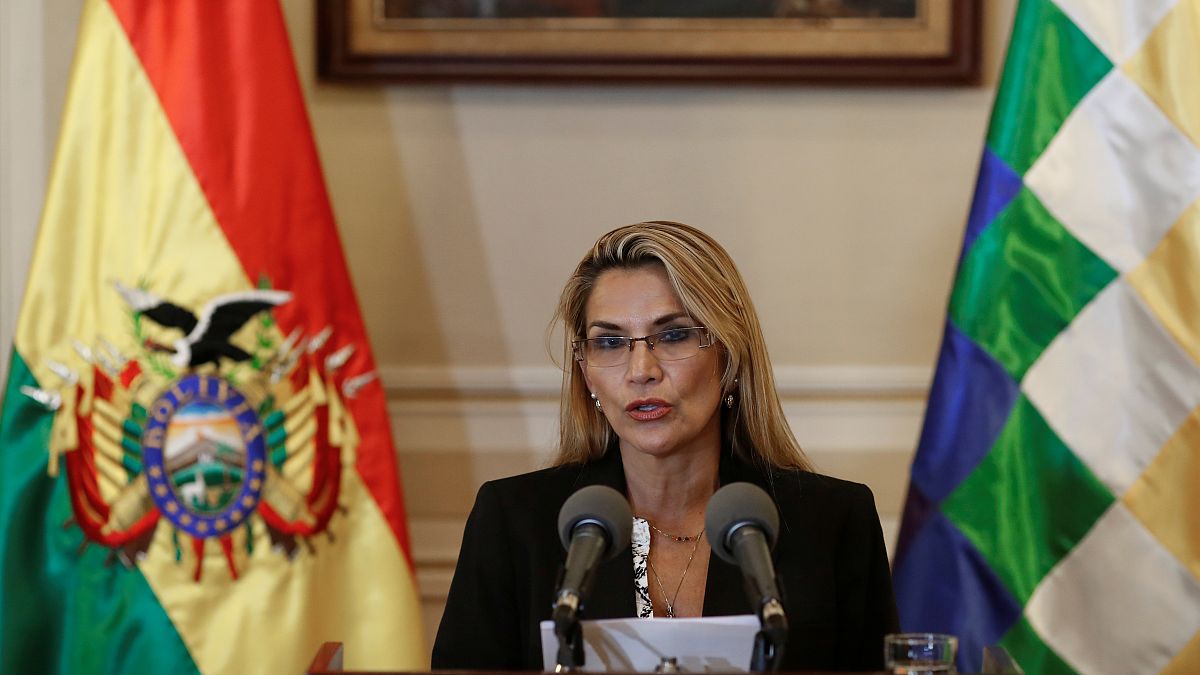 La senadora opositoria Jeanine Áñez, presidenta interina de Bolivia
