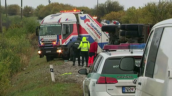 12 Todesofer bei Busunfall nahe Nitra 12 Todesofer bei Busunfall nahe Nitra