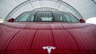 Tesla-Fahrzeug