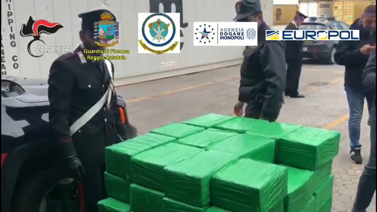 Cocaina per più di una tonnellata sequestrata a Gioia Tauro