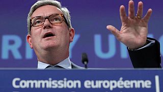 کمیسیون اتحادیه اروپا بریتانیا را به نقض تعهدات خود متهم کرد