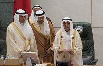 رئيس الوزراء الكويتي يتقدم باستقالة حكومته إلى أمير البلاد