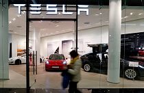 Berlin'de bir Tesla araba galerisi