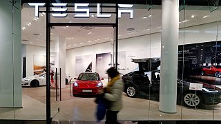 Berlin'de bir Tesla araba galerisi