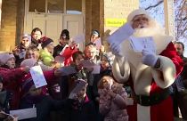 Himmelpfort: Der "Weihnachtsmann" beantwortet wieder Briefe