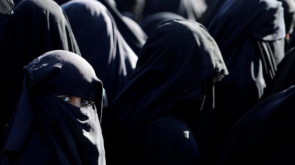 واشنطن تعتبر من "غير المسؤول" أن يطلب الأوروبيون من العراق محاكمة الجهاديين الأجانب واشنطن تعتبر من "غير المسؤول" أن يطلب الأوروبيون من العراق محاكمة الجهاديين الأجانب
