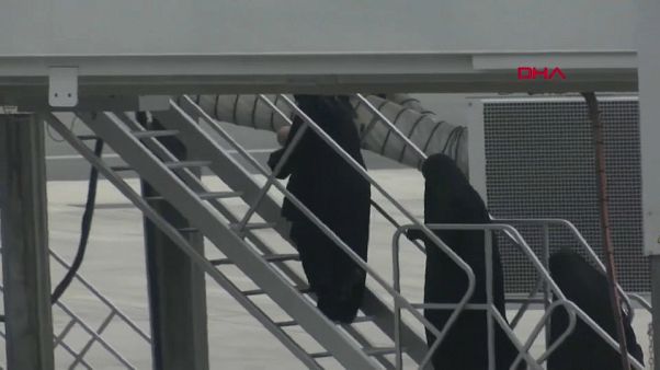 Suspeitos de pertencerem ao Daesh deportados para a Alemanha Suspeitos de pertencerem ao Daesh deportados para a Alemanha