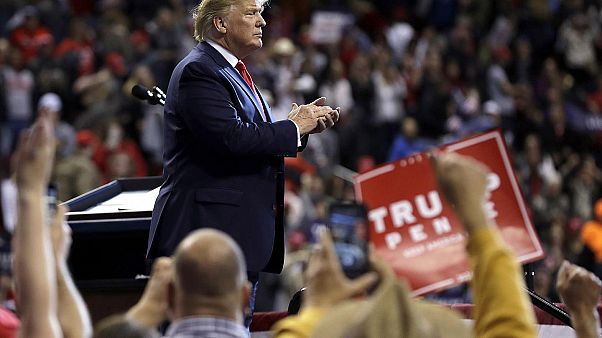 ABD Başkanı Donald Trump Louisina mitinginde ABD Başkanı Donald Trump Louisina mitinginde