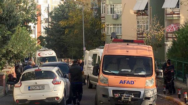 Bakırköy'de biri çocuk 3 kişi, evlerinde ölü bulundu Bakırköy'de biri çocuk 3 kişi, evlerinde ölü bulundu