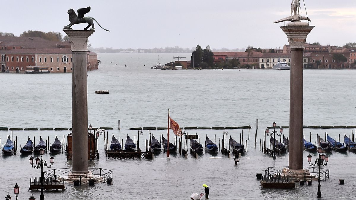 El cambio climático llena de dudas el proyecto MOSE, la gran barrera para proteger Venecia