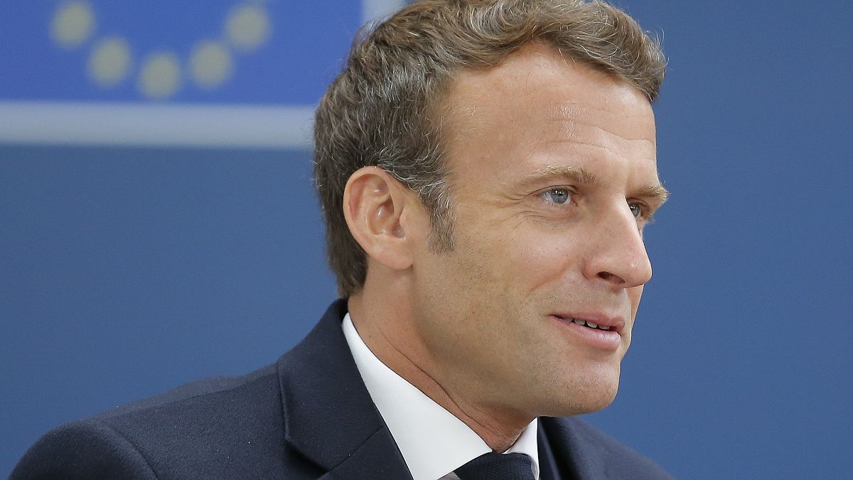 Snapchat-üzenetben szólította fel a francia elnök a diákokat az iskolai zaklatás elleni fellépésre