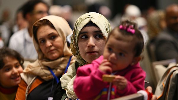 İstanbul Valiliği: Temmuz ayından bu yana 6 binin üzerinde Suriyeli, başka kentlere gönderildi İstanbul Valiliği: Temmuz ayından bu yana 6 binin üzerinde Suriyeli, başka kentlere gönderildi