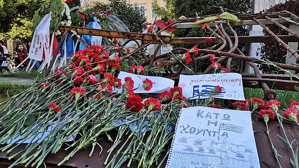 Πολυτεχνείο: Κλίμα συγκίνησης στην επέτειο των 46 χρόνων - Κορυφώνονται οι εκδηλώσεις μνήμης Πολυτεχνείο: Κλίμα συγκίνησης στην επέτειο των 46 χρόνων - Κορυφώνονται οι εκδηλώσεις μνήμης