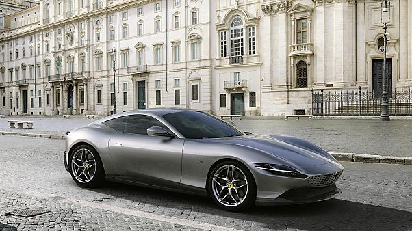 Ferrari 812 Superfast'ın yeni versiyonu 812 GTS'i tanıttı Ferrari 812 Superfast'ın yeni versiyonu 812 GTS'i tanıttı