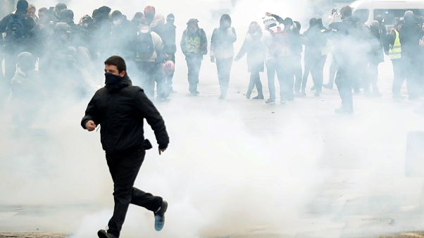 "Revolution everywhere"- Gelbwesten Teil des internationalen Protests? "Revolution everywhere"- Gelbwesten Teil des internationalen Protests?