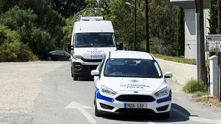 الشرطة القبرصية تضبط "حافلة تجسس" يملكها ضابط سابق في أجهزة الاستخبارات الإسرائيلية