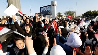 إضراب عام في العراق وتواصل الاحتجاجات المطالبة ب"إسقاط النظام" 