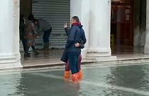 İtalya'nın Venedik şehrinde su seviyesi yeniden yükseldi